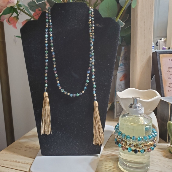 Stunning blue crystal set Necklace & 5 bracelets - Picture 8 of 9